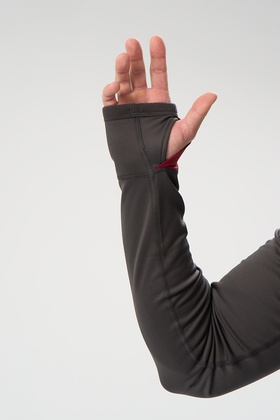 Термокофта Alexika Dakota JKT300: термобелье первого слоя: теплое и удобное. 
 Alexika Термокофта Dakota JKT300